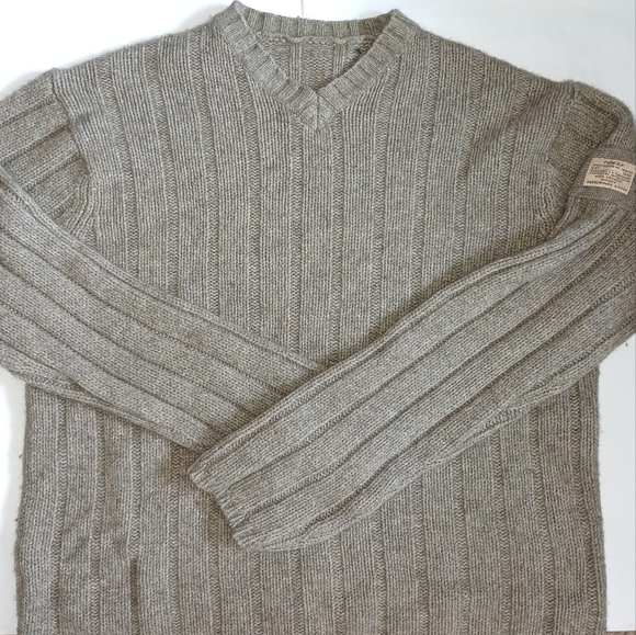 Abercrombie & Fitch Other - Abercrombie & Fitch Wool Sweater V-neck Sweater Men's size large ribknit sweater